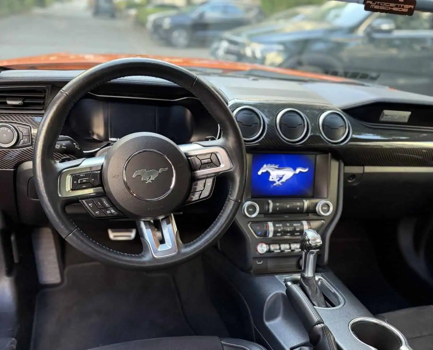 Ford Mustang GT Coupé V8 Inneraum