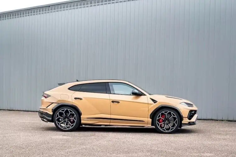 Lamborghini Urus Performante in Stuttgart seite