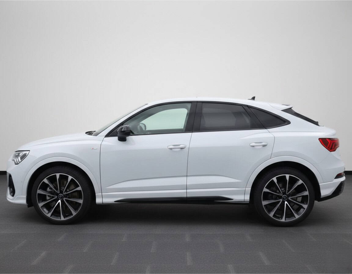Audi RS Q3 Sportback in Gronau seite