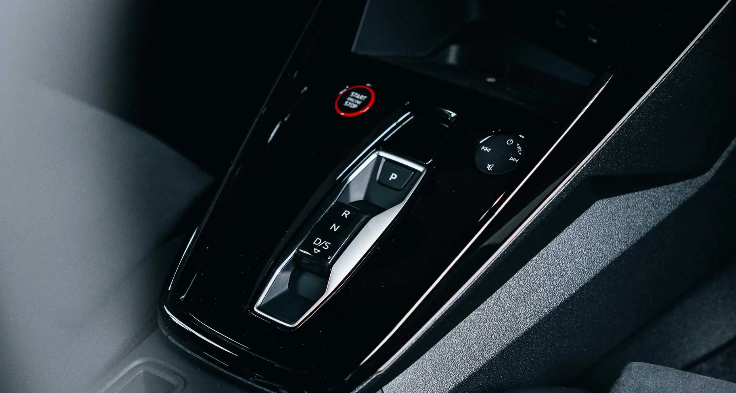 AUDI RS3 LIMOUSINE MIETEN IN FRANKFURT inennraum