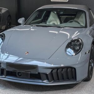 Porsche 911 Targa GTS mieten in Hamburg vorne