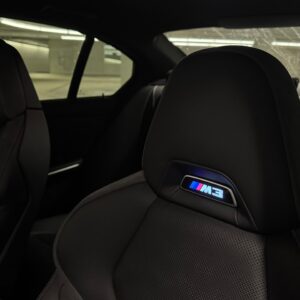 BMW M3 Competition mieten in Düsseldorf inennraum