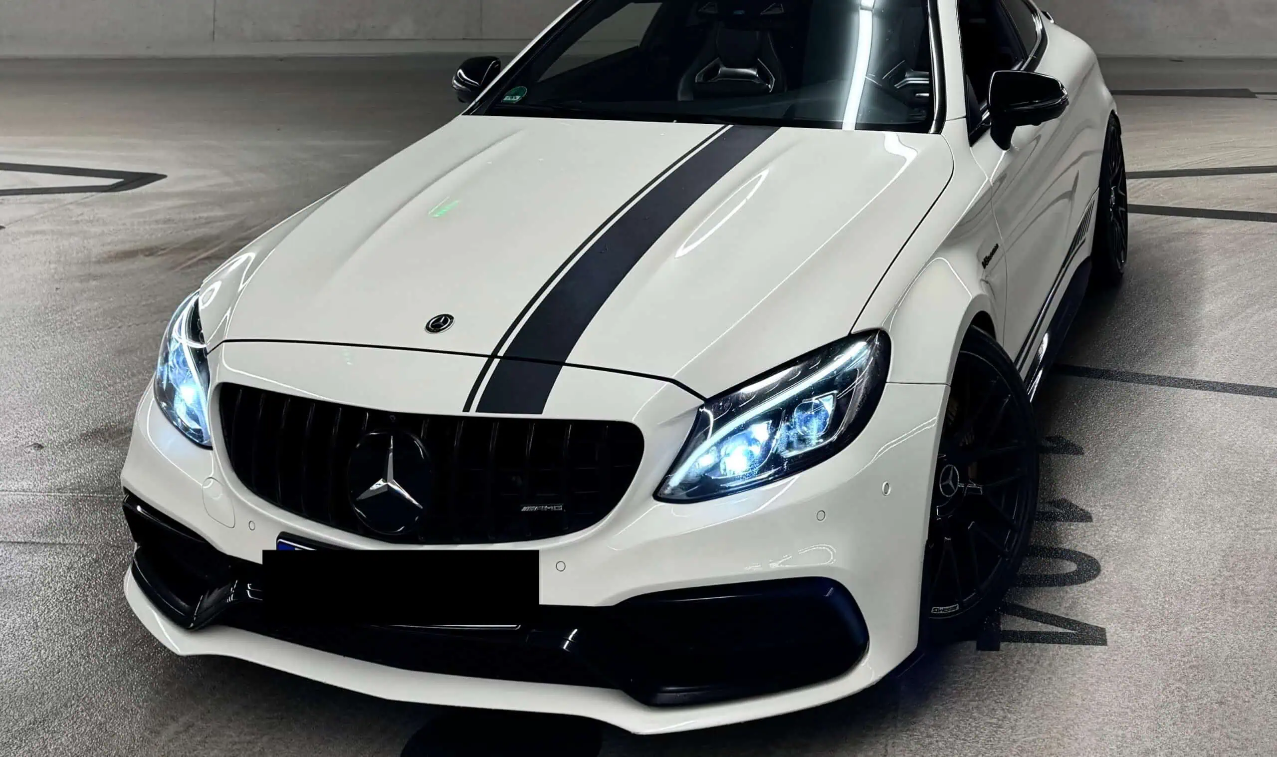 C63 AMGCoupé mercedes vorne