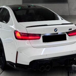 BMW M3 Competition mieten in Düsseldorf hinten rechts