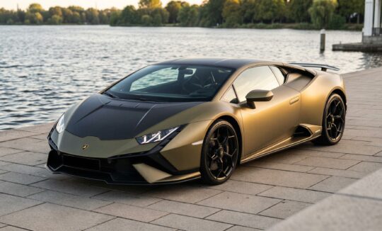 Lamborghini Huracán Tecnica mieten in Hamburg hero