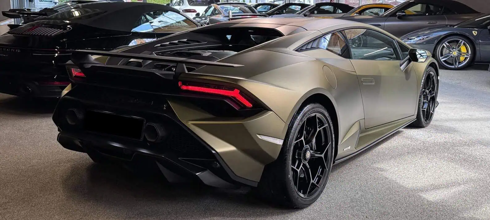 Lamborghini Huracan Tecnica Hamburg hinten