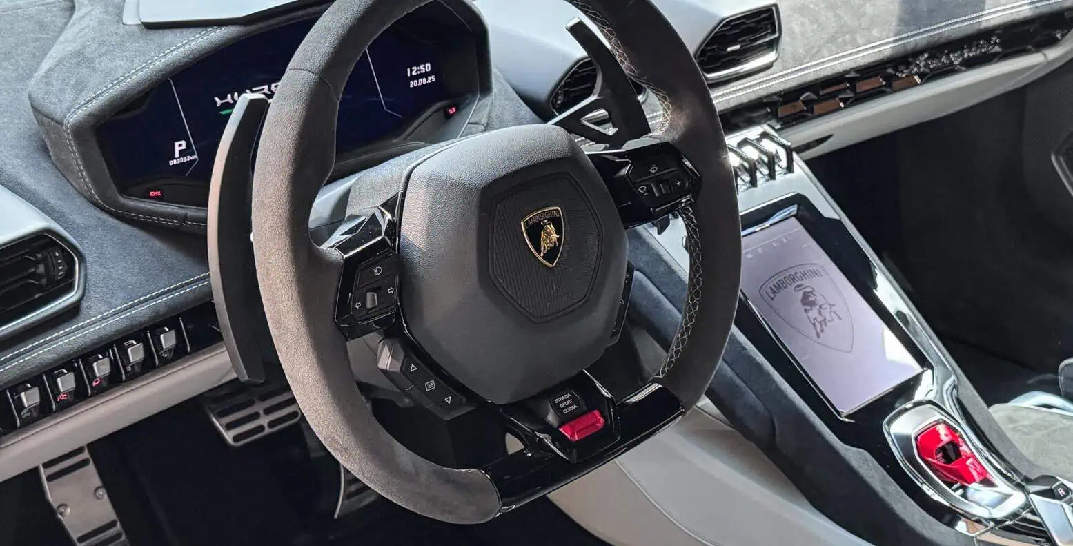 Lamborghini Huracan Tecnica Hamburg Inenraum