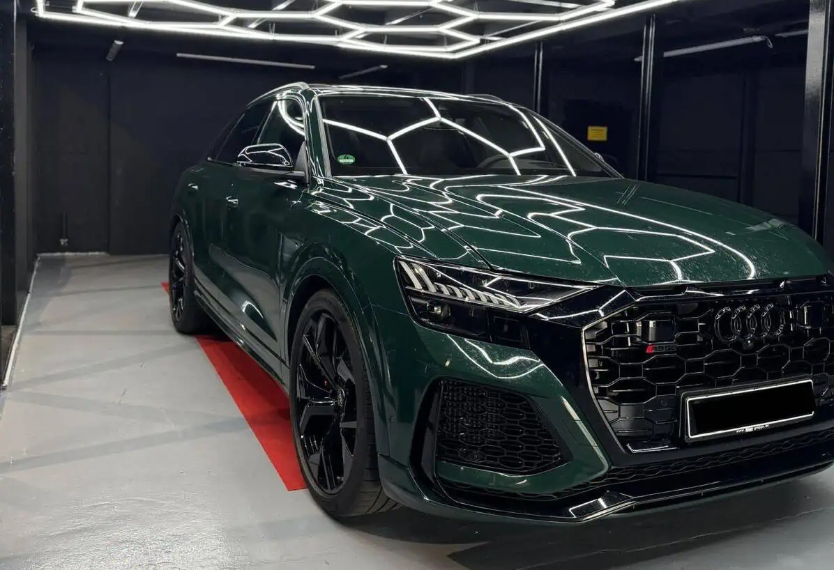 Audi RS Q8 vorne