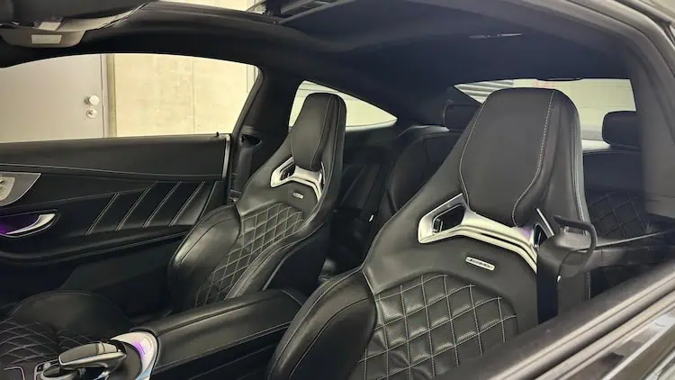Sitze vom Mercedes AMG C63 Coupe in Düsseldorf