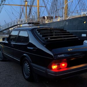 Saab 900i hinten