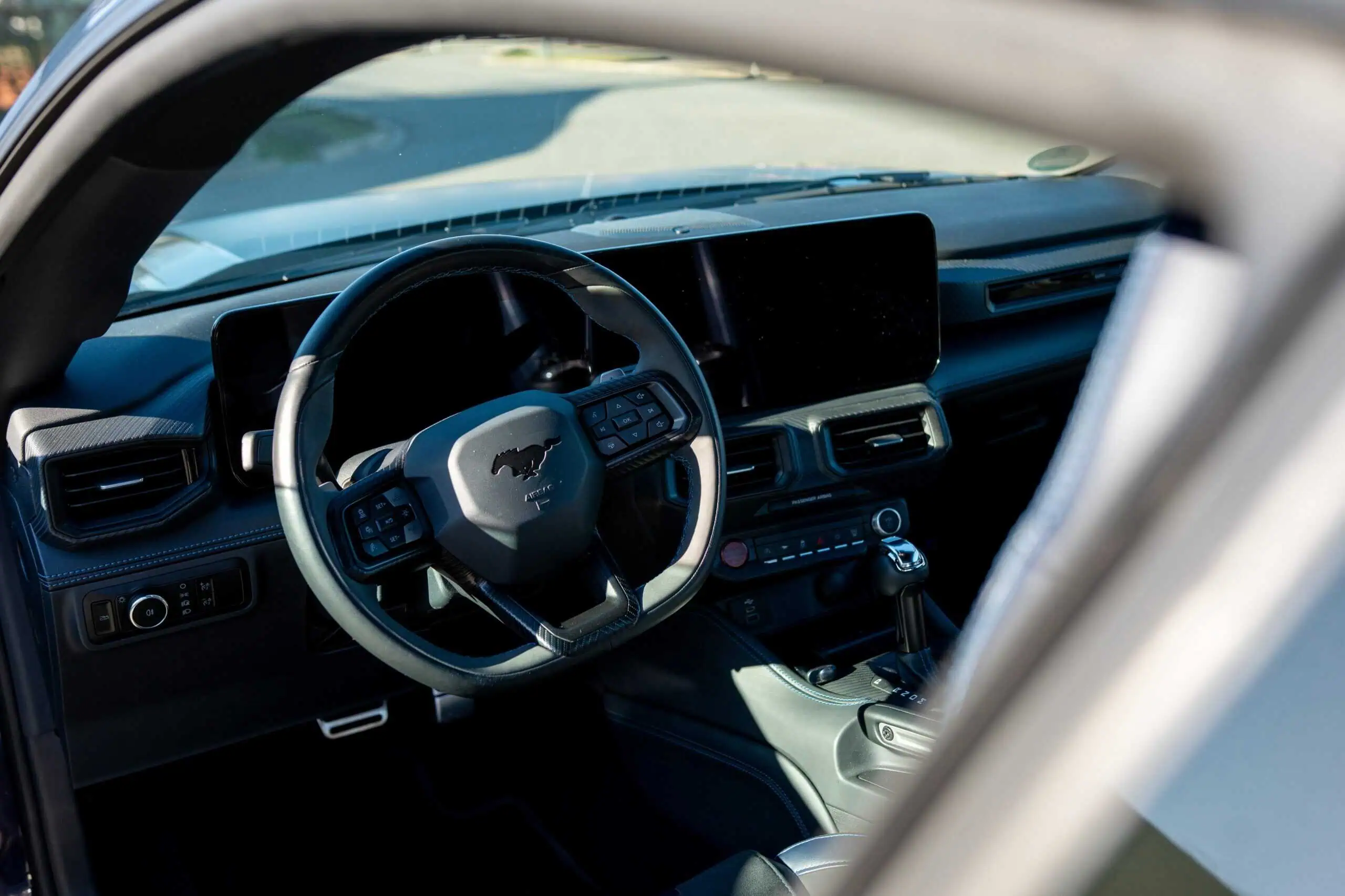 Ford Mustang Dark Horse 2025 Cockpit