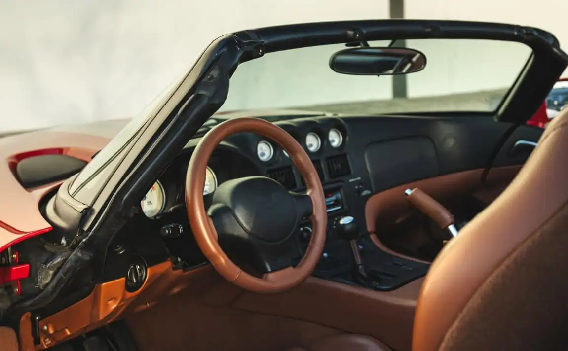 DODGE VIPER MIETEN IN STUTTGART inneraum