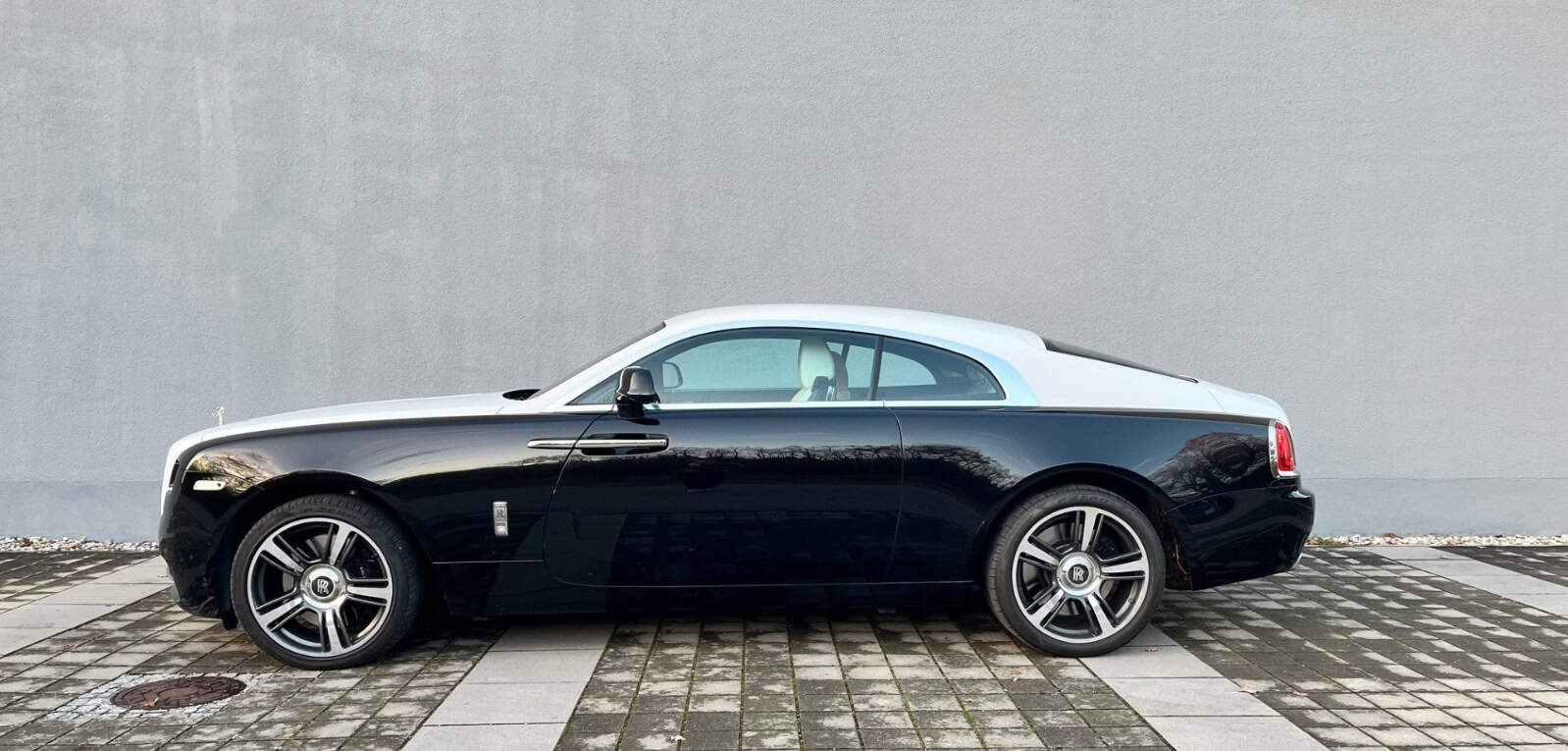 Rolls Royce Wraith München Seite
