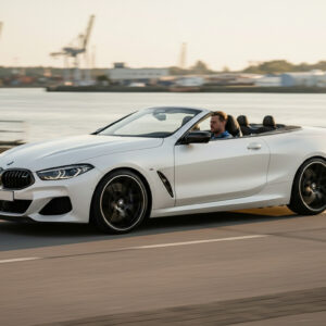 BMW M850i xDrive Cabrio mieten in Hamburg hero