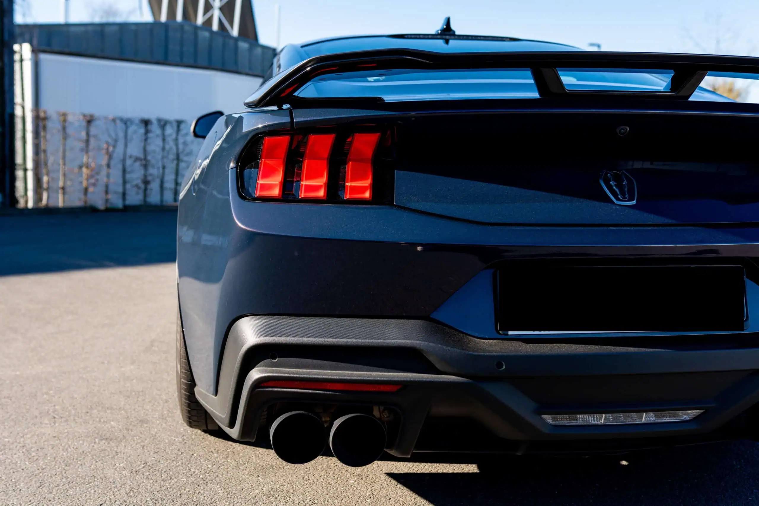 Ford Mustang Dark Horse 2025 Heck