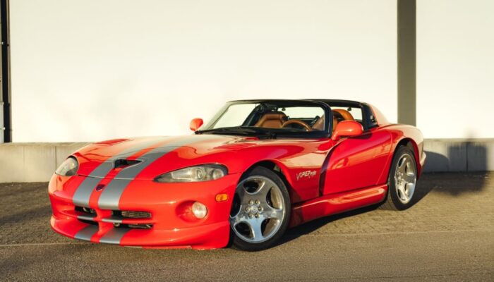 DODGE VIPER MIETEN IN STUTTGART hero