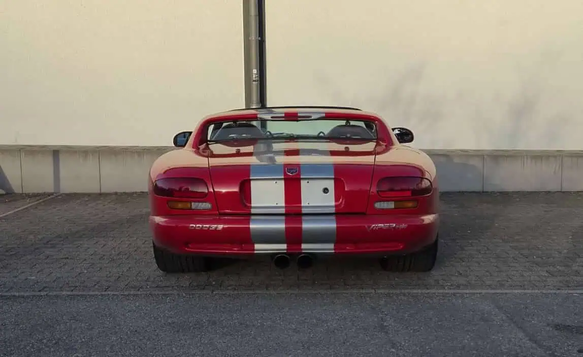 DODGE VIPER MIETEN IN STUTTGART hinten
