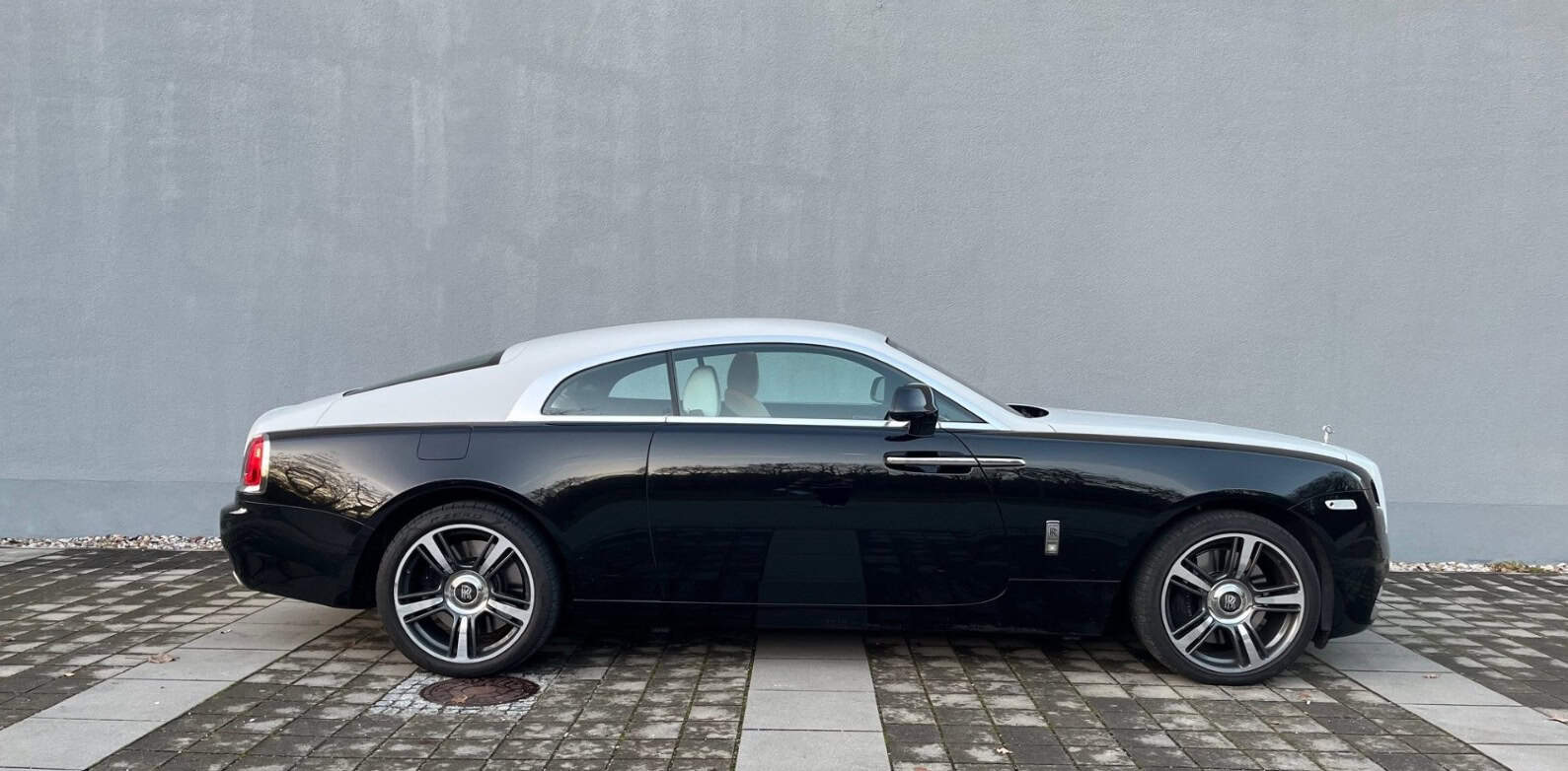 Rolls Royce Wraith München Seite