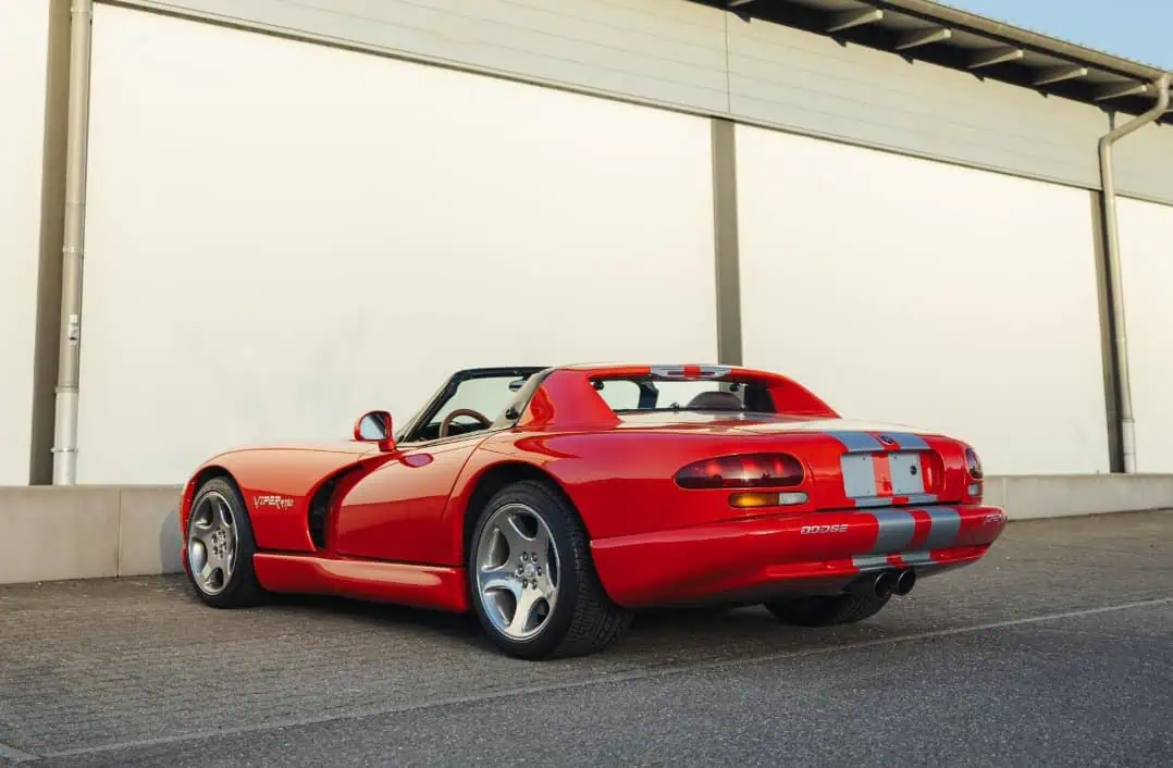 DODGE VIPER MIETEN IN STUTTGART hinten