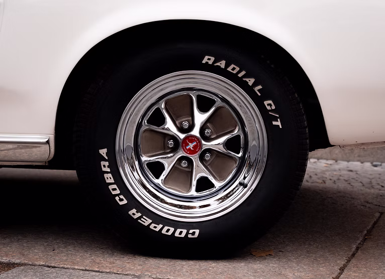 68-er Ford Mustang V8 Cabriolet Seite