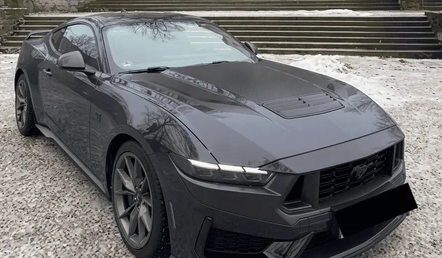 Ford Mustang Dark Horse (2025) vorne