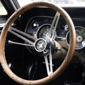 Ford Mustang V8 Cabriolet inneraum