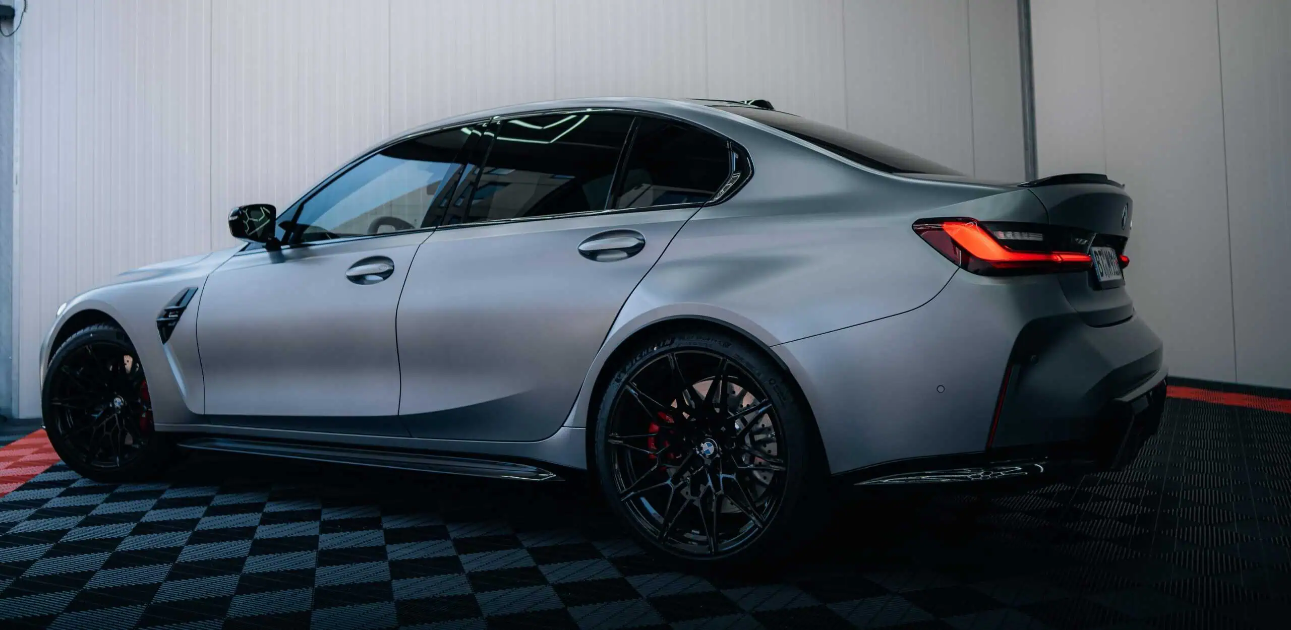 BMW M3 Competition Seite