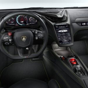 Lamborghini Revuelto mieten in Frankfurt am Main cockpit