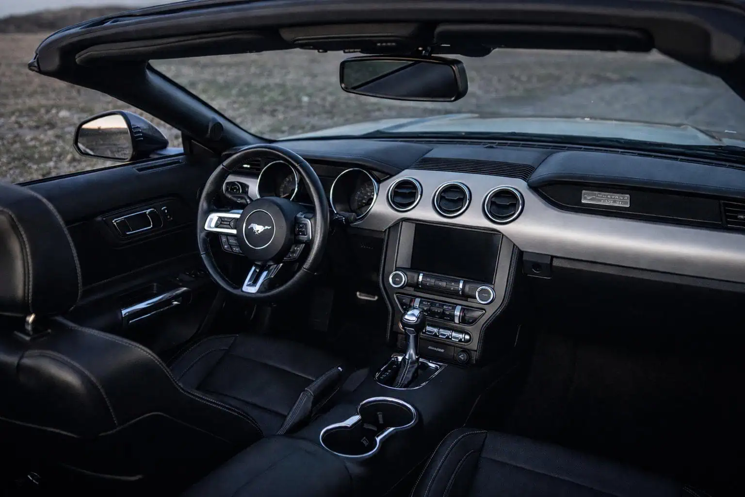 Ford Mustang Chemnitz hinten Innenraum