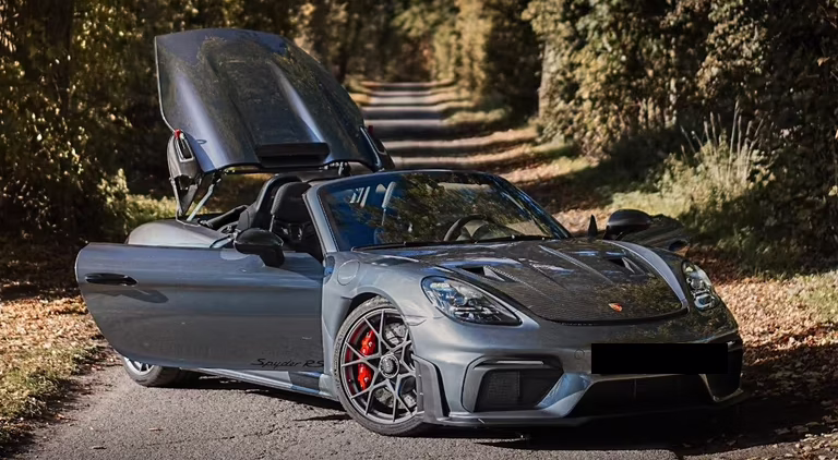 u Porsche 718 Spyder RS Vorne