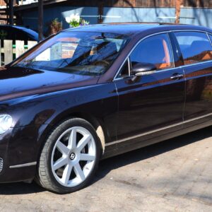 Bentley Flying Spur in Hannover mieten vorne