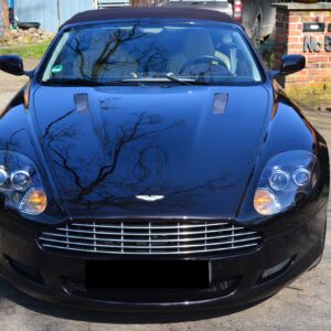 Aston Martin DB9 Volante in Hamburg mieten Vorne