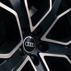 Audi SQ8 mieten in Wien Rad