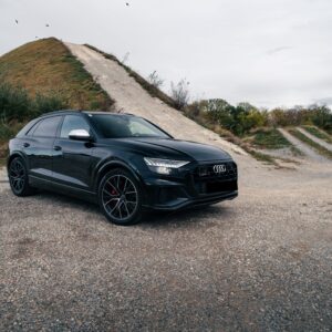 Audi SQ8 mieten in Wien Vorne