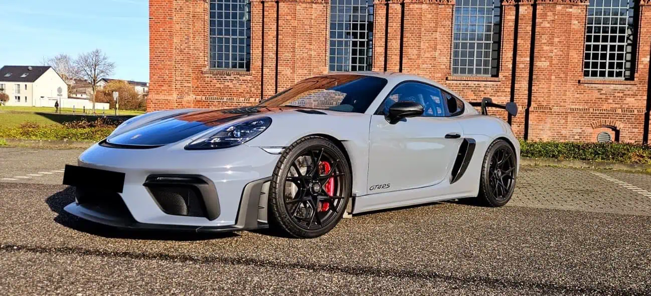 Porsche 718 Cayman GT4 RS Vorne