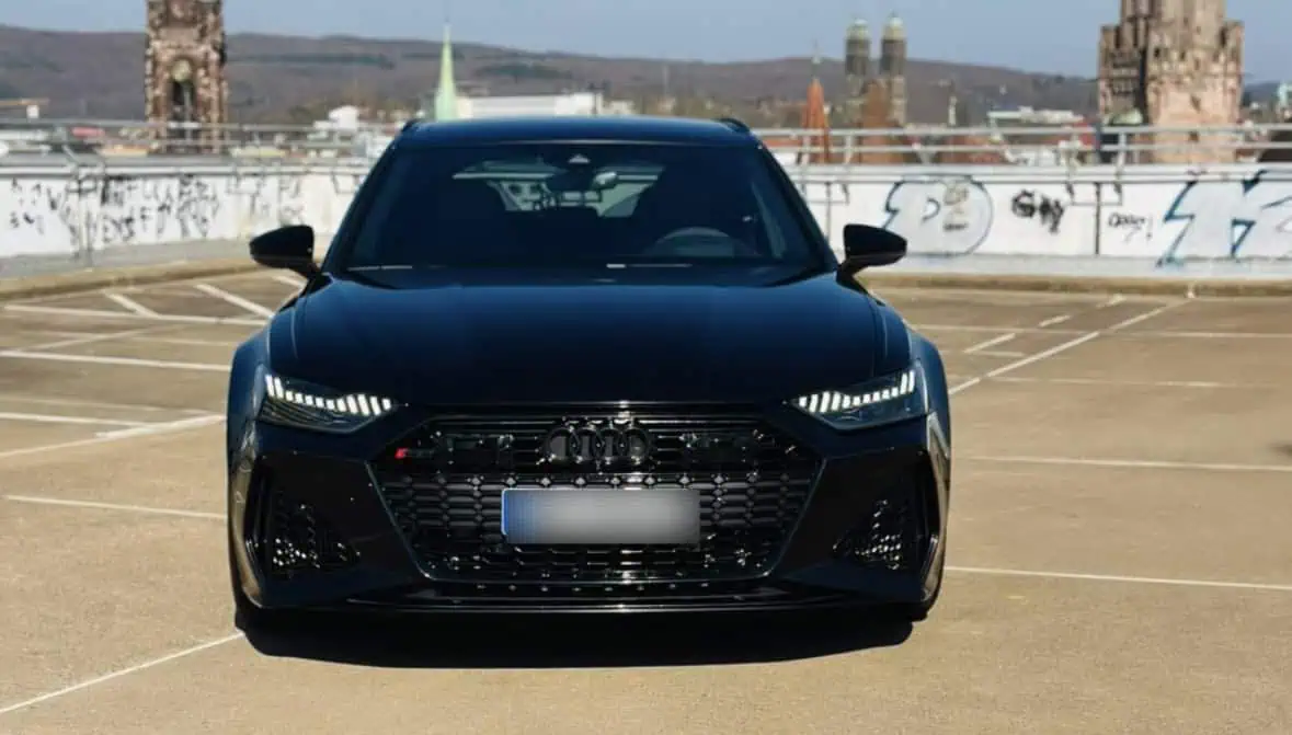 Audi RS6 mieten in Saarbrücken Vorne
