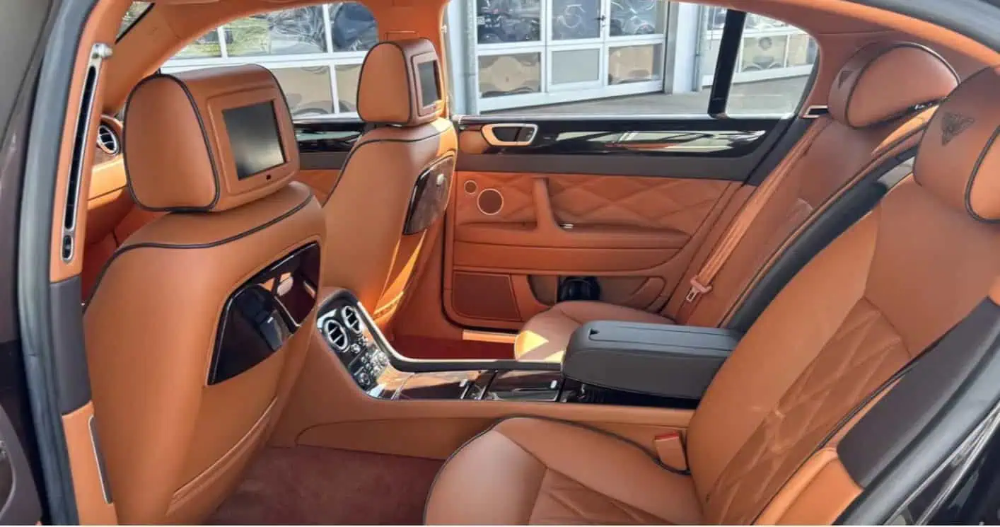Bentley Flying Spur in Hannover mieten Innenraum