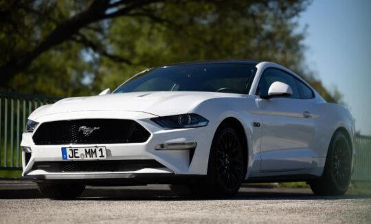 Ford Mustang GT mieten in Hamburg